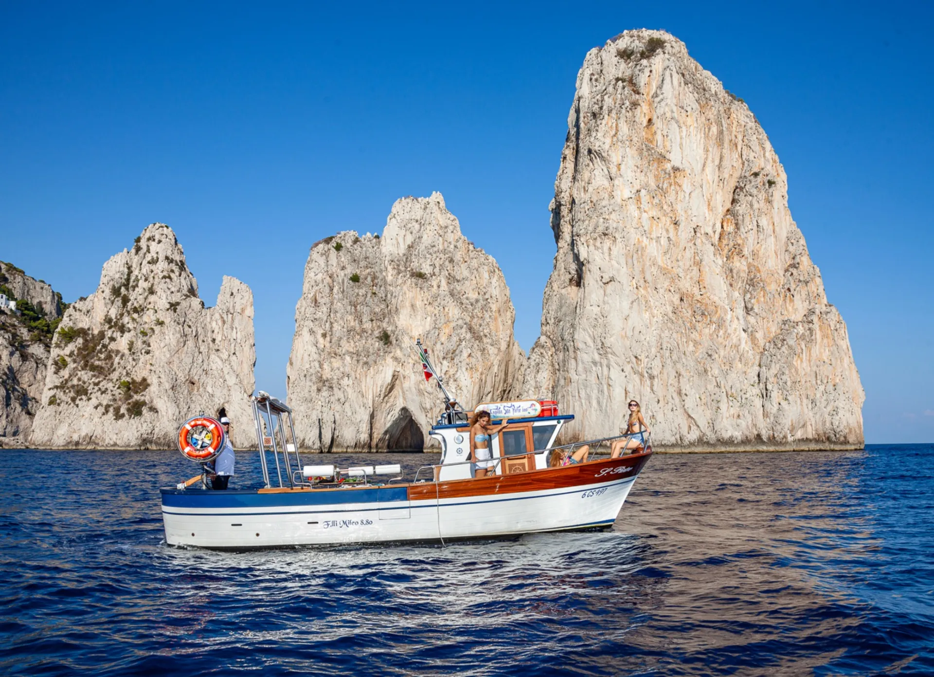 PARTENOPE - Capri Island